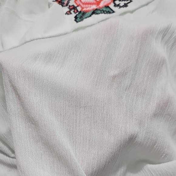 Umgee Mint Ruffled Flutter Sleeve Blouse - Picture 7 of 8